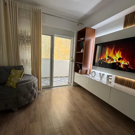 Apartment Cozy 1 Bed Flat In Tepelene- Joanna'S House *