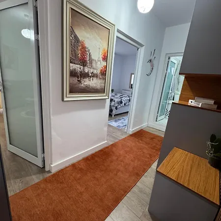 Cozy 1 Bed Flat In Tepelene- Joanna'S House