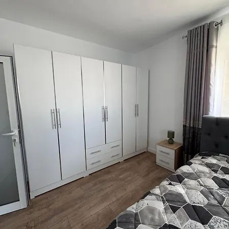 公寓 Cozy 1 Bed Flat In Tepelene- Joanna'S House *
