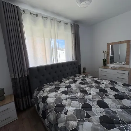 公寓 Cozy 1 Bed Flat In Tepelene- Joanna'S House